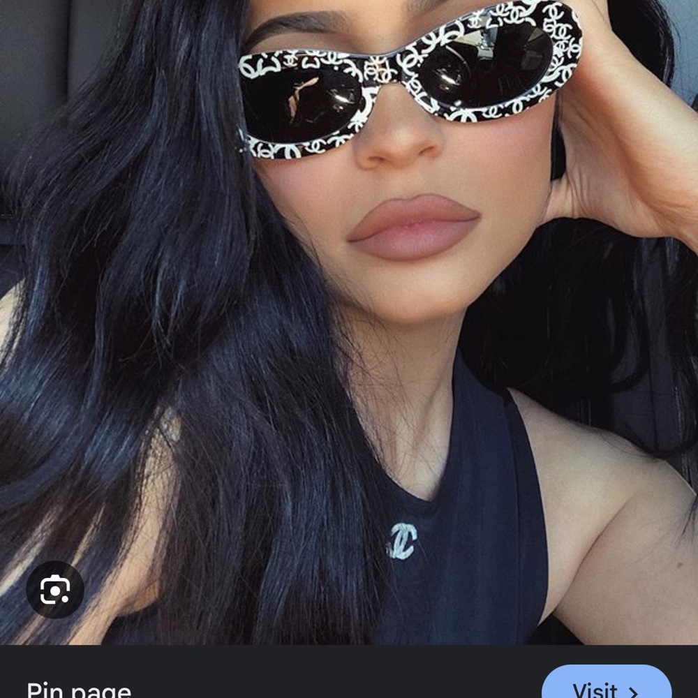 VINTAGE CHANEL WHITE Cat-Eye Sunglasses X KARL LAGGERFIELD